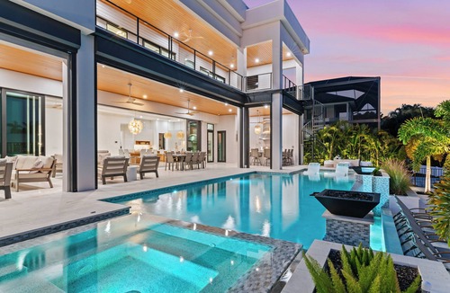 Yacht Club Villa | Intervillas Florida - Villa The Beach