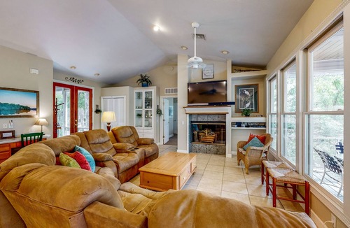 Bell House | Inviting dog-friendly home with boat ramp, W/D