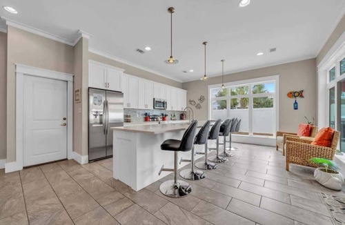 Emerald Waters Village House | Iorana II | 3 Night Specials in August! | 2 PM Check In! | Game Room | Private Pool | Sleeps 21, Huge Private Master Suite! | Gated Community with Amenities