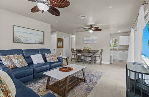 Sanibel Cottage | Island Charm Meets Modern Comfort — Walk to Sanibel’s Beautiful Beaches!