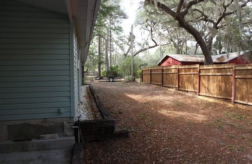 Edgar House | ISLAND LAKE ESCAPE 3-bedroom house on spring fed Island Lake in Fort McCoy