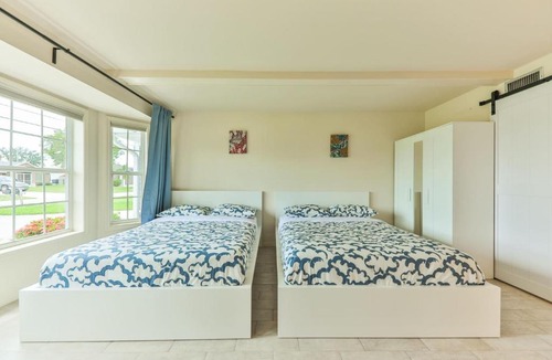 Yacht Club House | Island Paradise Villa RNT-01125