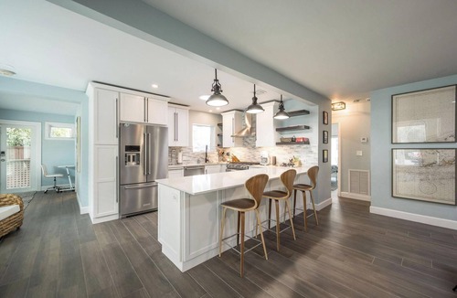 Midtown House | Island Time Escape - Charming Family Retreat