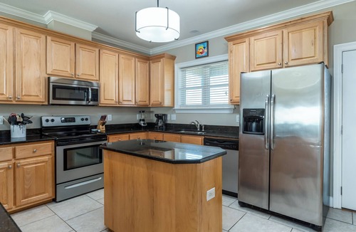 Dauphin Island House | Jadestone | fall break cancellation, nightly stay available!