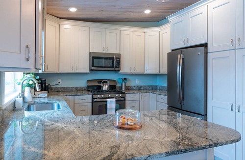 Jacksonville Beach House | Jax Beach Paradise – Walk to Beach, Bikes Included, and Pet Friendly!