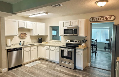 Cedar Hills House | Jax Ranch with Private Pool - Sleeps 12