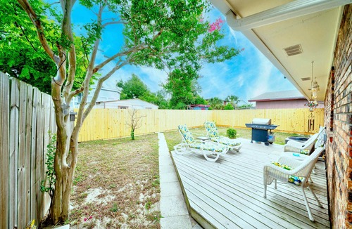 Holiday Beach House | Joy's Beach House | Pet Friendly