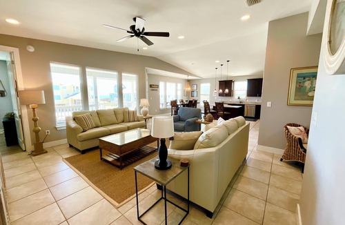 Morgantown House | July 22-25 Discounted! Easy Beach Access & Pools