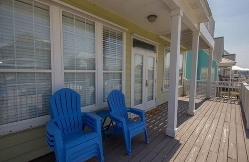 Morgantown House | JULY 31 OPEN! 2nd tier, great views, stunning updated home, POOLS, tennis!