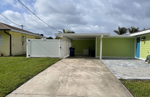 Englewood House | Key Lime Paradise, our Englewood Waterfront House with Dock and Gulf Access