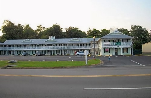 Boaz Hotel | Key West Inn - Boaz