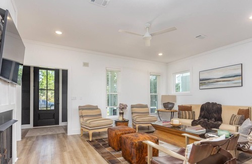 Sanders Beach House | King Beds, Pool, Close to Downtown