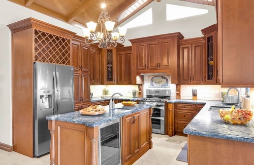 Midtown House | *LA BELLA CAPRI @ CASA MARINA* Estate & Pool + Last Key White Glove Service.