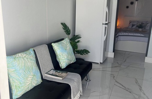 Hialeah Apartment | La Capsula del Amor/The Capsule of Love