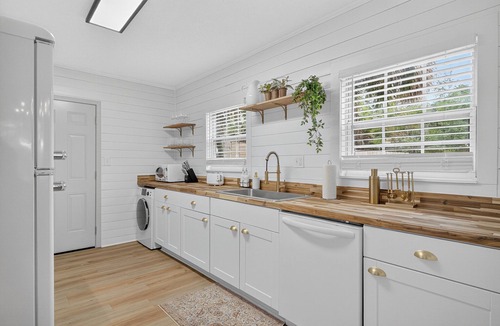 South Pensacola Cottage | La Vie en Rose: French-inspired East Hill Cottage