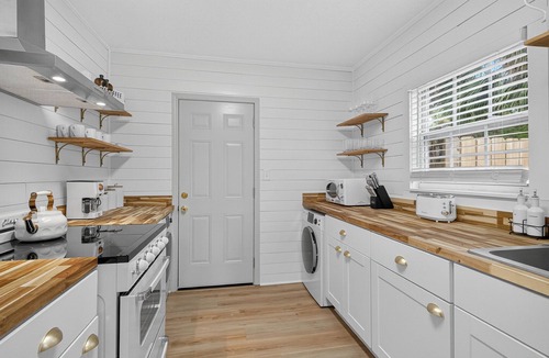 South Pensacola Cottage | La Vie en Rose: French-inspired East Hill Cottage