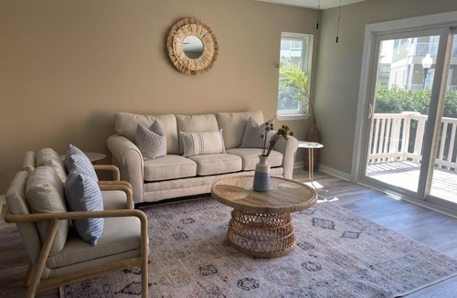 Gulf Shores Apartment | Laguna Bella B8 condo