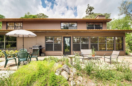 Inverness Apartment | Lake Access + Private Patio: Sunny Inverness Apt!