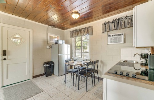Hernando Cabin | Lake Days + Pool Fun! Nature Coast Retreat