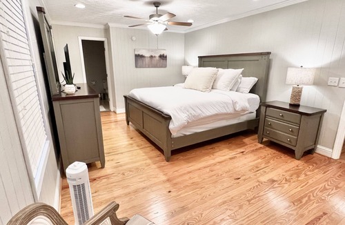 Wedowee Cottage | Lake front house near town and restaurants, paved road , year round water & dock