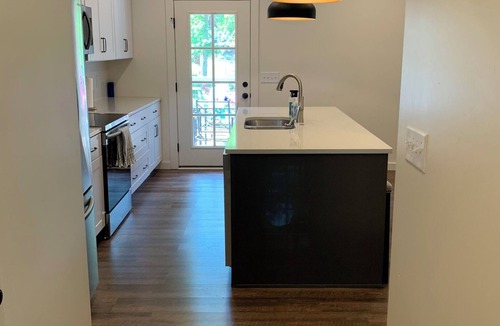 Eclectic House | Lake Martin Kowaliga New nWater Front Calm Water great for boat and swimming