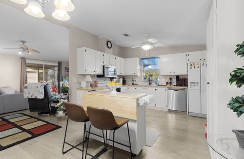 Silver Lake House | Lake Paradise 2B/2B Home in Village of Orange Blossom Gardens