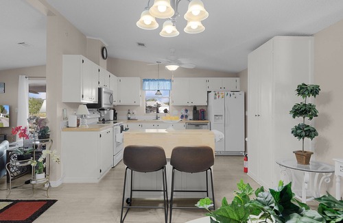 Silver Lake House | Lake Paradise 2B/2B Home in Village of Orange Blossom Gardens
