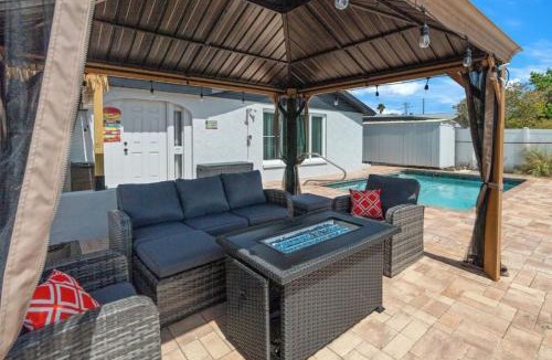 Hudson Beach Estates House | Lake view just 1 min to beach