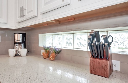 Kissimmee Villa | LAKE VILLA 6bd/all un-suite, pool*spa*grill