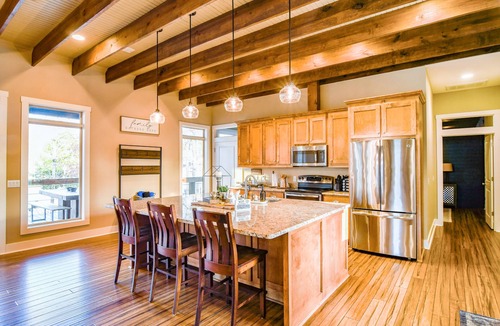 Double Springs House | Lakefront 4BR Retreat | Dock Access,Kayak &Firepit