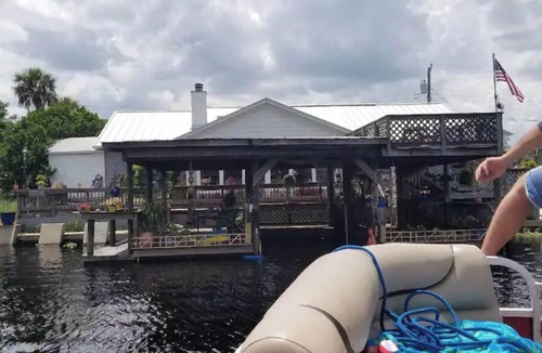 Poinsett Shores House | Lakefront/scenic views/boating/Wildlife/Gators/fishing fun!