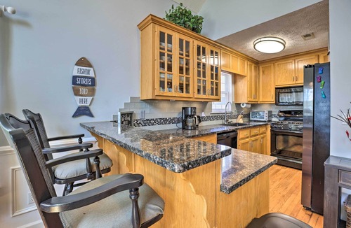 Wedowee House | Lakefront Wedowee Home w/Private Dock & Hot Tub!