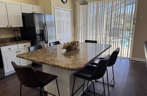 Lake Berkley House | Lakeside at Lake Berkley close to Disney