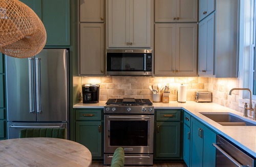 Jacksons' Gap House | Lakeside Cottage in the Treetops - 2 bedrooms with amazing view