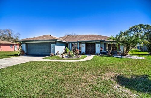 Highland House | Lanai, Pool & Gas Grill: Sebring Retreat!