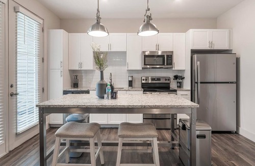Florida Center Apartment | Landing | Amazing 1BD, Game Room, Gym
