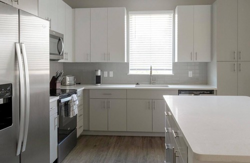Wimauma Apartment | Landing | Chic 2BD, Clubhouse, Gym