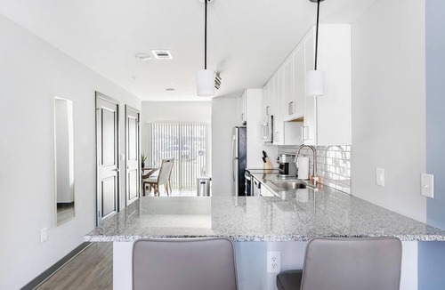 Northwest Pensacola Apartment | Landing | Chic 3BD, Game Room, Rooftop Lounge