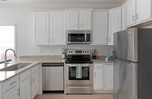 Huntsville Apartment | Landing | Incredible 1BD, Clubhouse, Pool