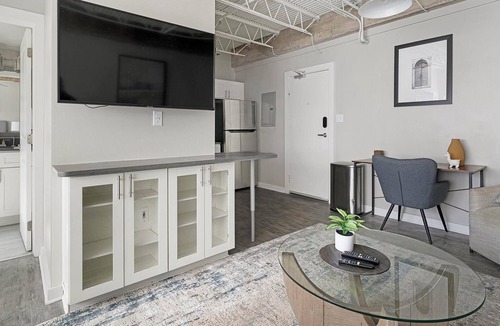 Central Business District Apartment | Landing | Modern Studio, Rooftop Lounge, Gym