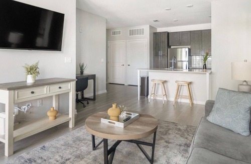 Sun City Center Apartment | Landing | Spectacular 1BD, Gym