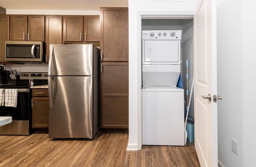 San Marco Apartment | Landing | Spectacular 1BD, Gym, Clubhouse