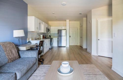 Bellview Apartment | Landing Spectacular 1BD Gym Pool