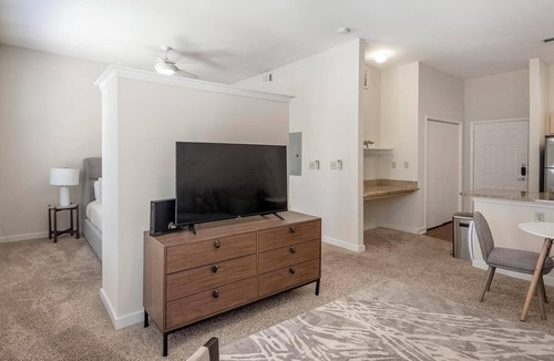 New Pathways Apartment | Landing | Spectacular 1BD, Gym, Clubhouse