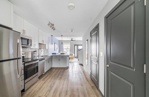 Northwest Pensacola Apartment | Landing | Stunning 3BD, Rooftop Lounge, Game Room