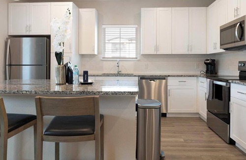 Southeast Orlando Apartment | Landing | Stylish 1BD, Pool, Clubhouse