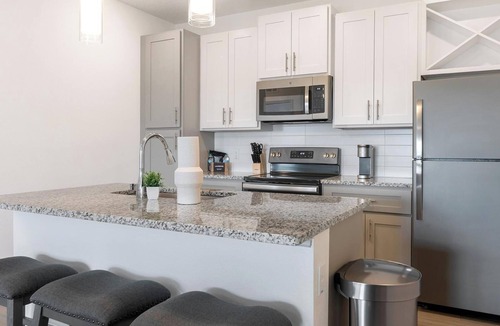 Lake Wales Apartment | Landing | Stylish 1BD, Game Room