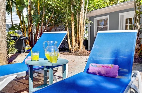 Bay Esplanade House | Lantana Cabana