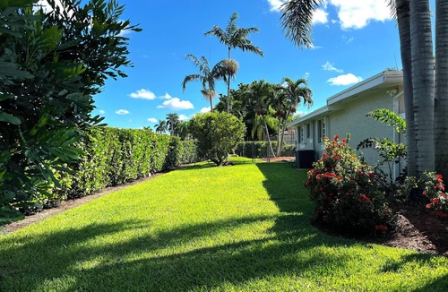 Homestead House | Large 3-Bedroom Home with WiFi and AC in Homestead