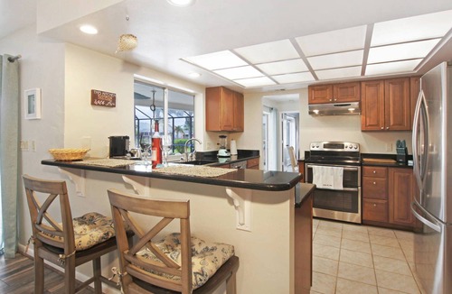 Pelican House | ❤ Large heated pool, free WiFi, gulf access! Discount for members in 2026